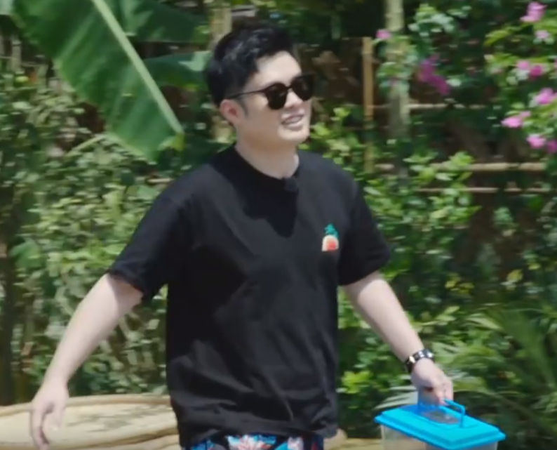 宋丹丹|《向往4》心动嘉宾回归，宋丹丹陈赫爆笑交流，让何炅喝水被呛到