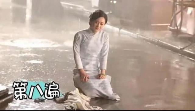 赵丽颖|不断被比较的杨幂和赵丽颖：00后都当影后了，85金花还在“暗战”