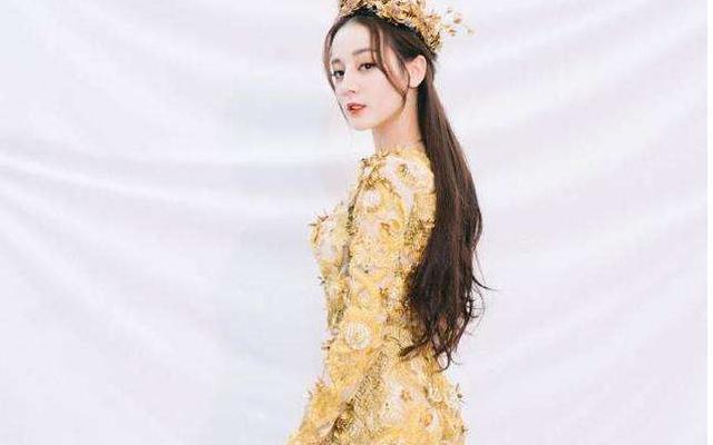 王一博|王一博主持金鹰电视节，是否有资格，答案早在《天天向上》里