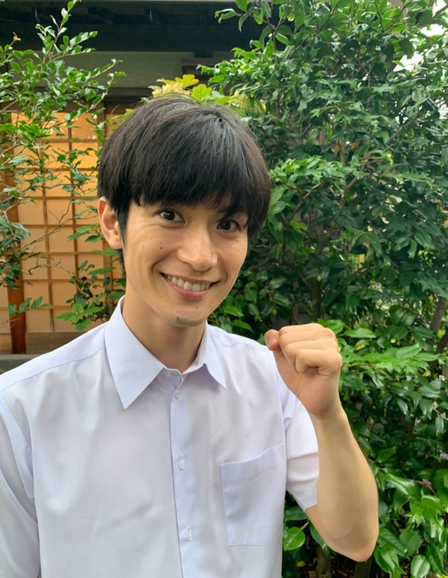 三浦春马生前最后影像曝光 眼神呆滞双眼无光 职业假笑 让人心疼