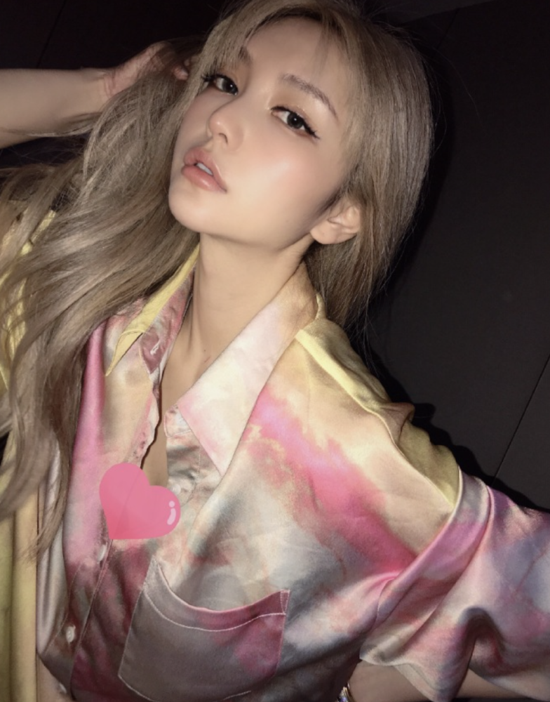 周扬青|周扬青自黑起床脸肿被妈妈说是整容脸：穿衣出门又被说像捡破烂儿