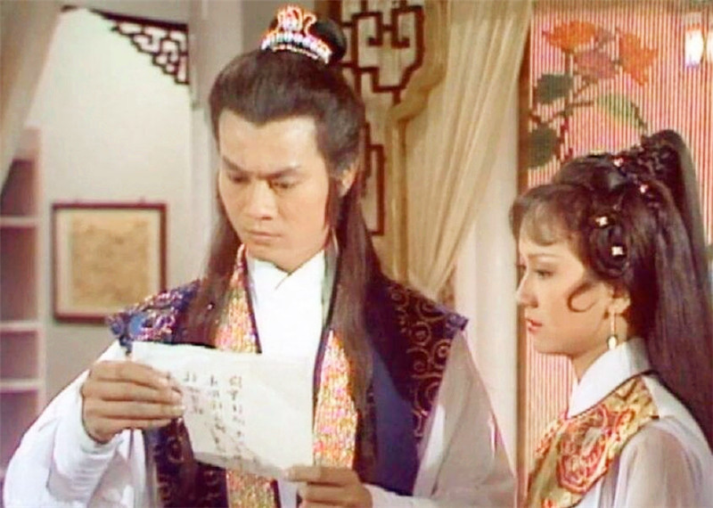 古龙|古龙写了三个很不一般的名字，很难再被自己超越，到底是哪三个？