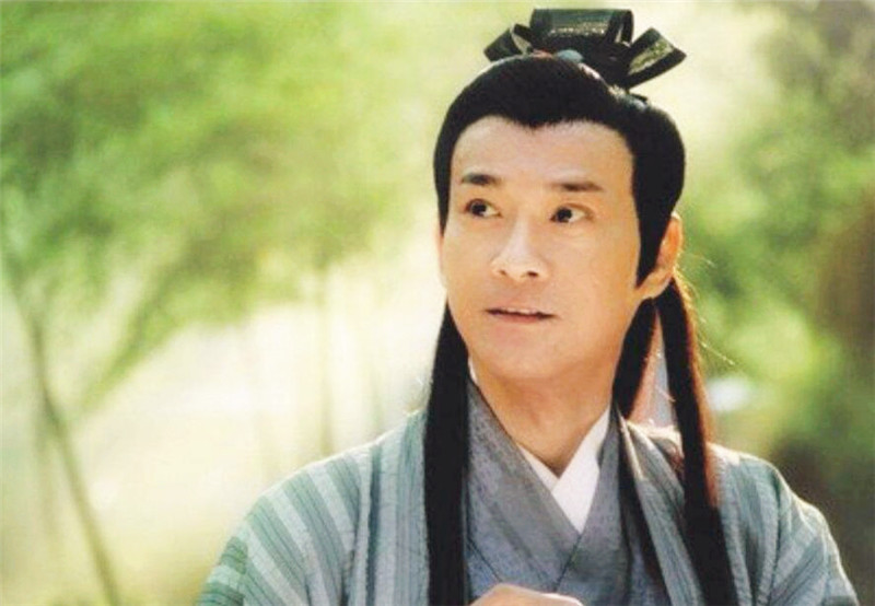 古龙|古龙写了三个很不一般的名字，很难再被自己超越，到底是哪三个？