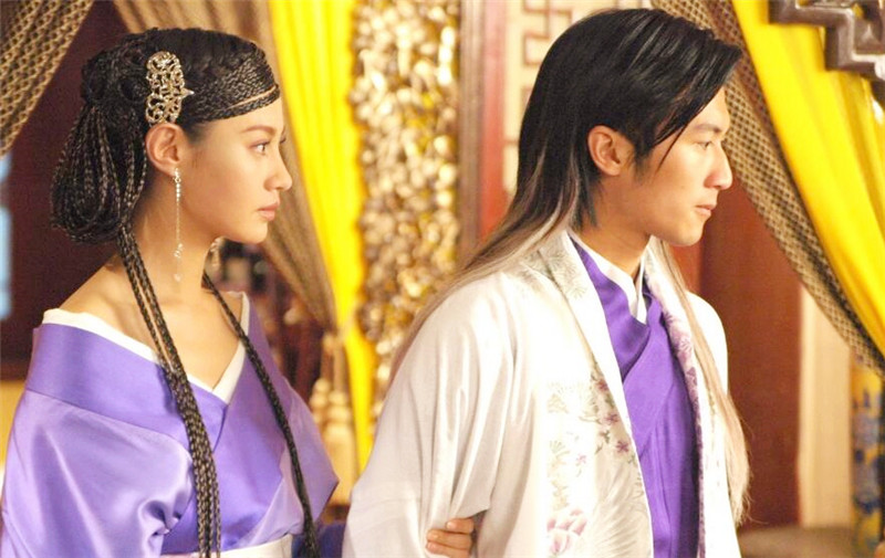 古龙|古龙写了三个很不一般的名字，很难再被自己超越，到底是哪三个？