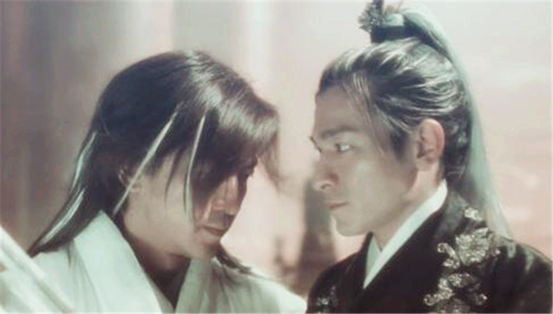 古龙|古龙写了三个很不一般的名字，很难再被自己超越，到底是哪三个？