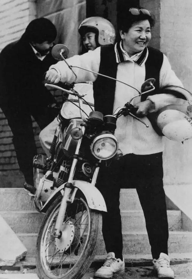 赵丽蓉|赵丽蓉：去世整整20年，但并未走远