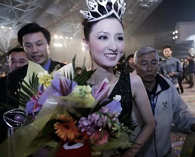 张萌|张萌采访“翻车”：豪门贵妇，拼的根本不是男人