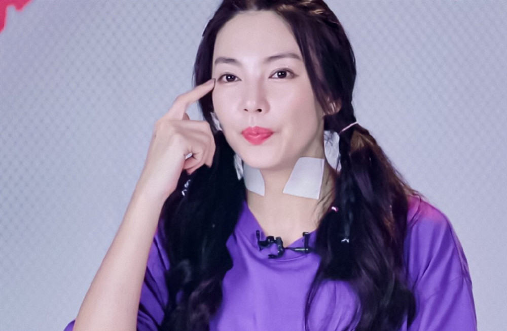 张含韵|“XX凭什么第一？”，公演票数总被质疑，“病态”的综艺文化