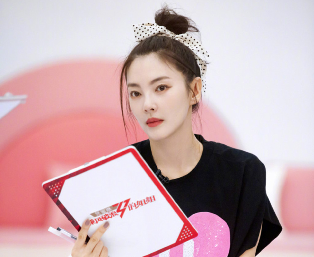 大碗宽面|“大碗宽面”组四人挑战加分赛《无价之姐》，张雨绮把出战机会给张含韵！