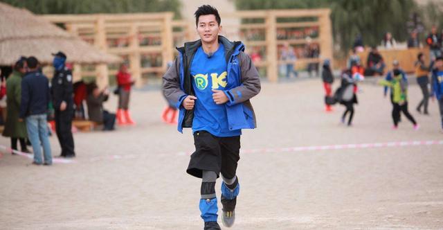 李晨|李晨又被嘲？节目用“最那个的人”描述柳岩，女方高情商反应获赞