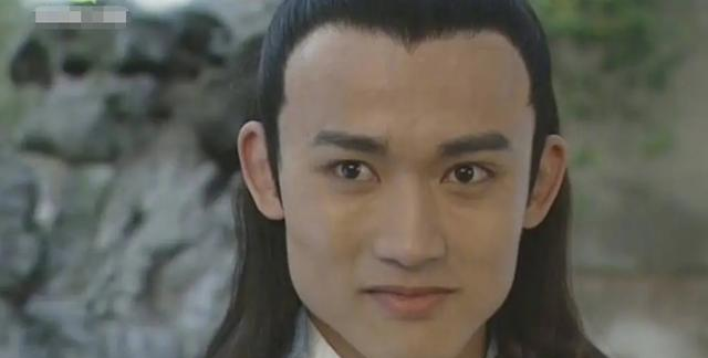 为了演好"杨过"去磨骨,却被刘亦菲嫌丑出局,如今红过黄晓明