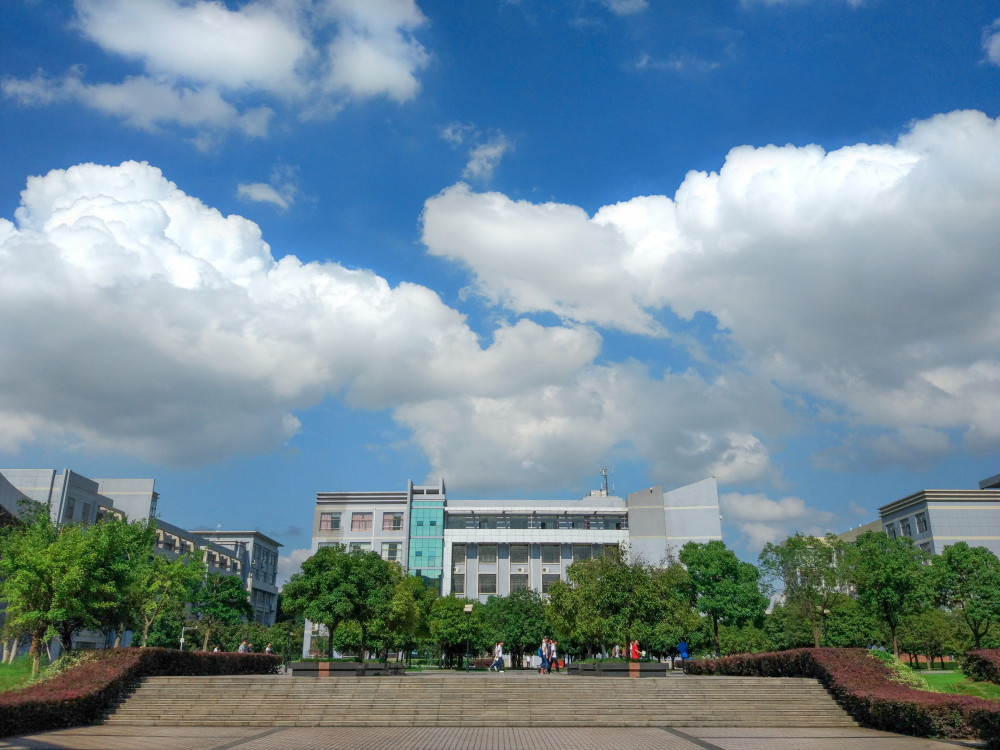 解说:武汉工程大学就业怎么样,是一本吗