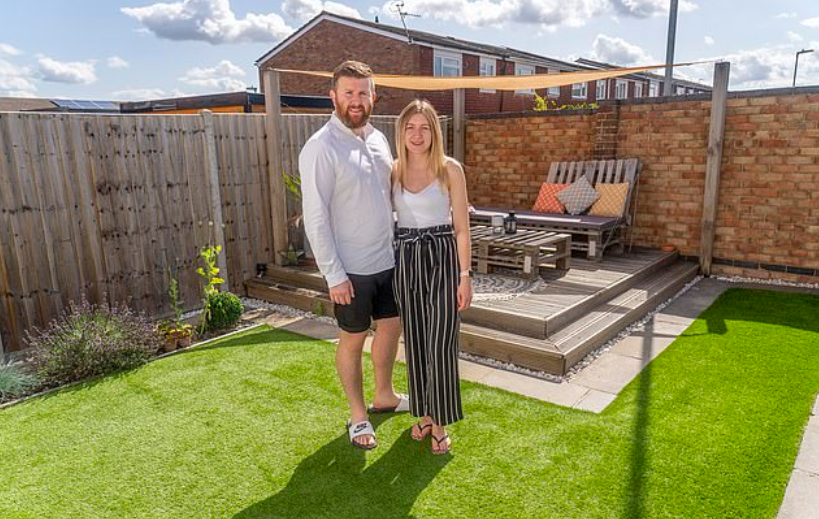 人造草坪|假草趁疫情“入侵”英国家庭，专家表示这个有很大隐患