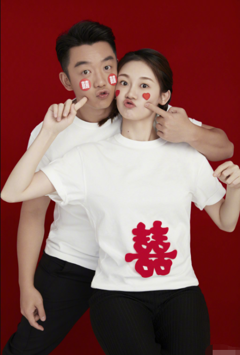 郑恺|郑恺当老板与苗苗开火锅店，却被网友扒出店铺疑似抄袭？