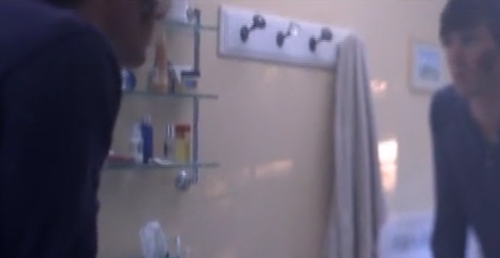 头皮发麻|看到隐藏在人体内的虫子，我感受到了头皮发麻