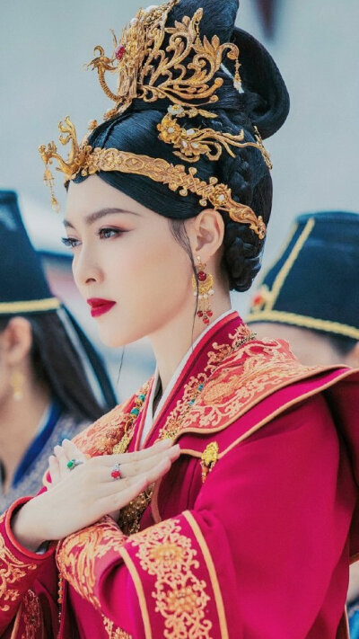 唐嫣|唐嫣终于公开露面了，网友：唐嫣的演技真的很好