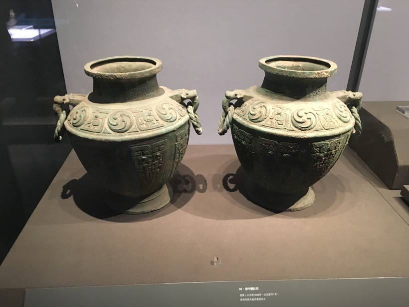 陕西|陕西老汉挖沟时得到4个罐子，被孩子当作夜壶，专家：10万元买了