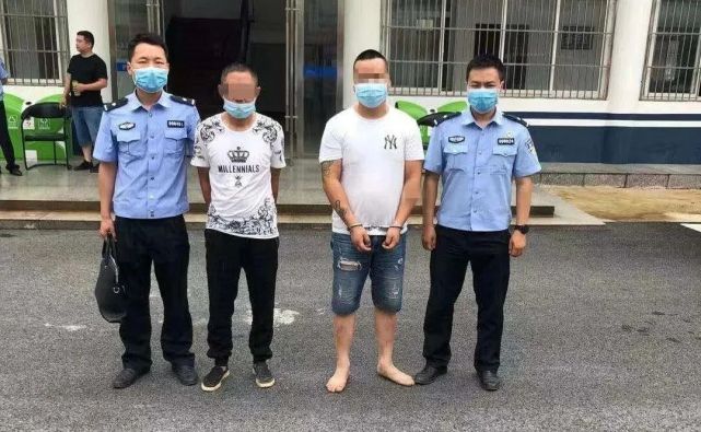 2019年9月,陈某,郝某二人伙同他人窜至潜江市浩口镇某村开设赌场,被市