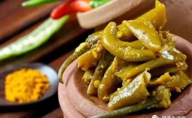 脑梗塞|脑梗的“祸根”找到了，专家提醒：若头部反复出现这3个情况，尽早去医院！