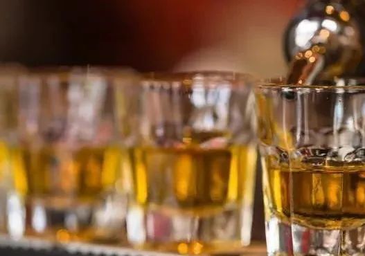 脑梗塞|脑梗的“祸根”找到了，专家提醒：若头部反复出现这3个情况，尽早去医院！