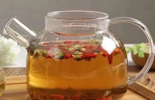 脑梗塞|脑梗的“祸根”找到了，专家提醒：若头部反复出现这3个情况，尽早去医院！