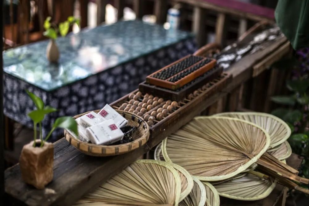 团扇|小扇引微凉，悠悠夏日长——趣话“扇子诗”