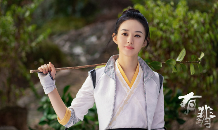 赵丽颖|赵丽颖生图超可爱，《有翡》暑期开播，百变丽颖你爱吗？