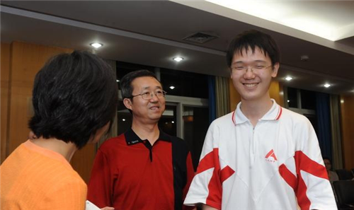 高考状元|北京高考状元被美国11所名校拒收，无奈上清华，毕业后他却说：感谢拒绝