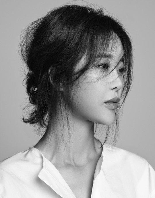 韩国_娱乐|韩国最惨天后：旧爱将其情欲录像公开传播，哺乳期老公又吸毒被捕