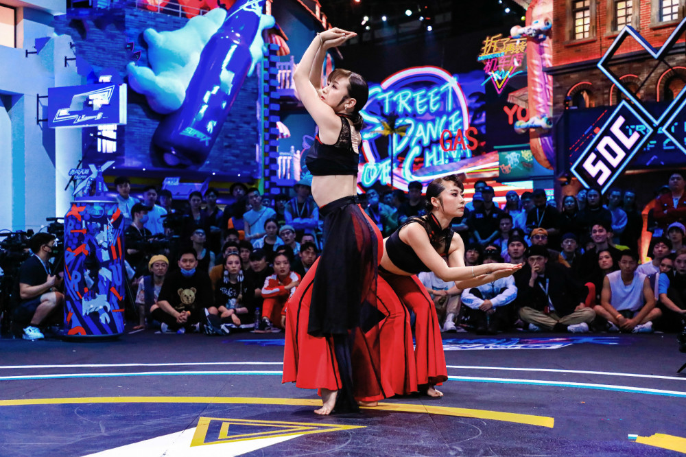 街舞3|《街舞3》首播，王嘉尔王一博皆给力，大神云集，质量依旧高端