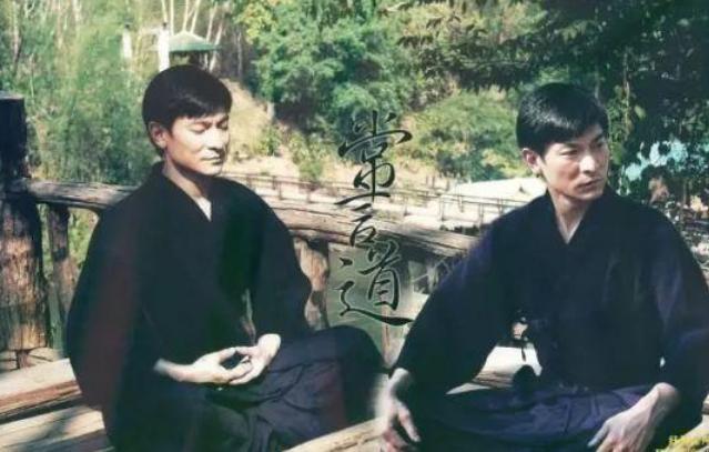 刘德华|正能量！华仔为水灾抄佛经虔诚祈福，29年前华东水灾曾捐款百万