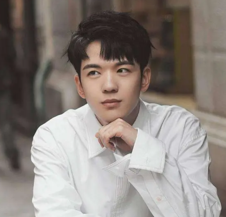 仝卓|仝卓舞弊风波揪出大瓜，相关负责人被捕，他紧急回应：跟父亲没关系