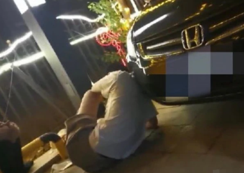 仝卓|仝卓舞弊风波揪出大瓜，相关负责人被捕，他紧急回应：跟父亲没关系