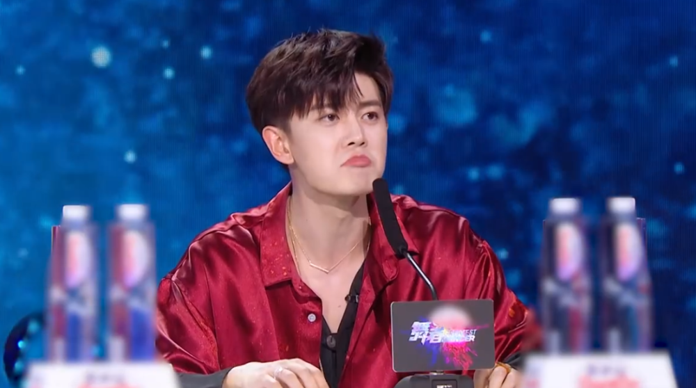 朱正廷|朱正廷18岁拿全国第一，与佟丽娅跳舞，任嘉伦还模仿老头