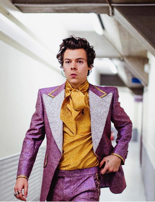 我感觉自己被欺骗了liampayne居然有女友