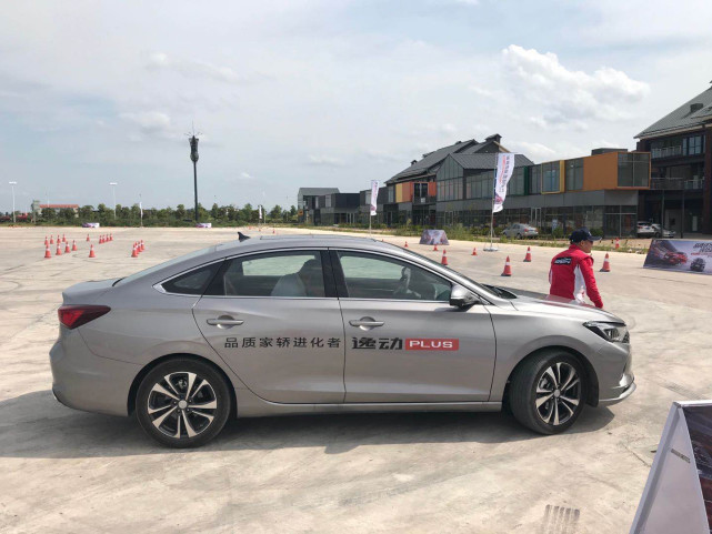 14t究竟有多强开过才知道深度试驾长安逸动plus南宁站