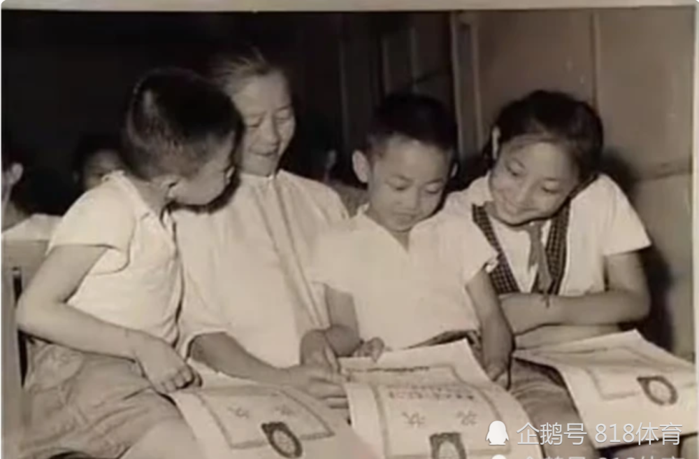 聂卫平|聂卫平弟弟8岁拿北京市冠军他第3，陈老总却看好他，派老师去学校教