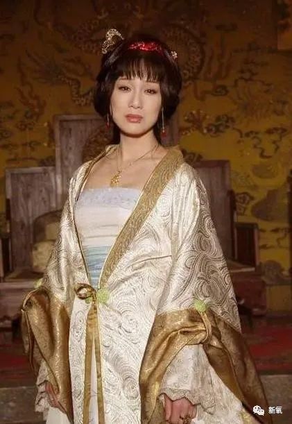 李建群|又一个顶级美人永远退圈了…