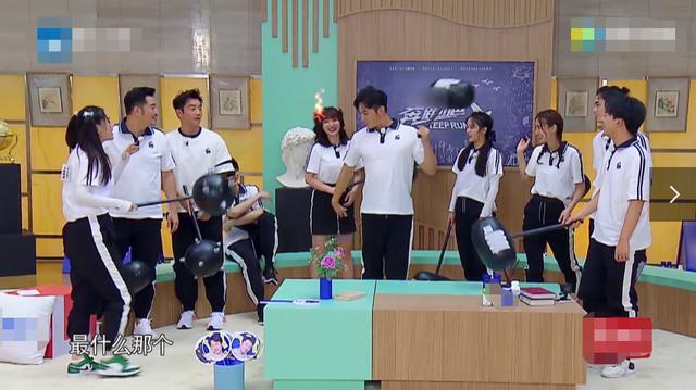 柳岩|39岁柳岩因性感再惹争议，节目上被李晨调侃身材！自称迫切想恋爱