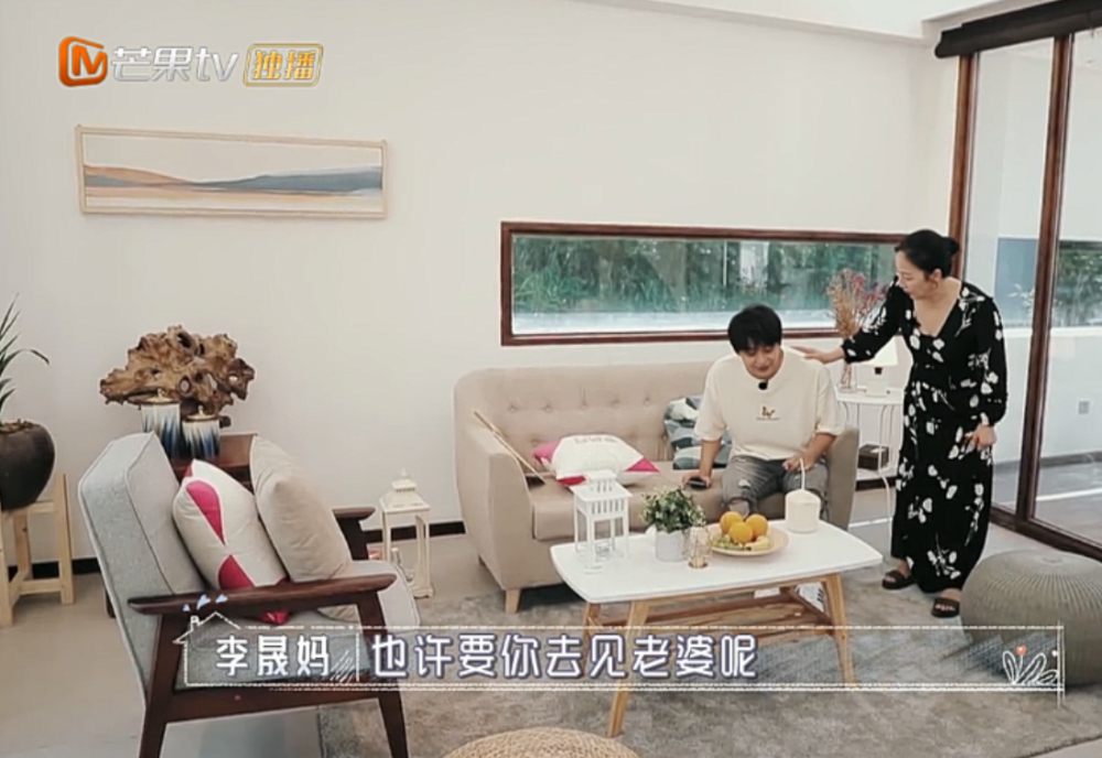 伊能静|伊能静的少女心有多严重？听听她对姜潮妈妈的称呼，绝了！