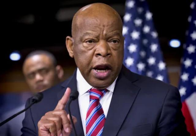 约翰·刘易斯|奥巴马悼民权领袖刘易斯“我站他肩膀上”，喊话美民众推倒特朗普