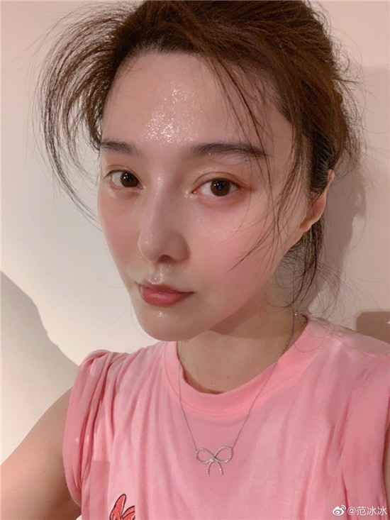 范冰冰|范冰冰用七字说出圈内女星的辛酸，为啥网友却告诫她别蹭热度？
