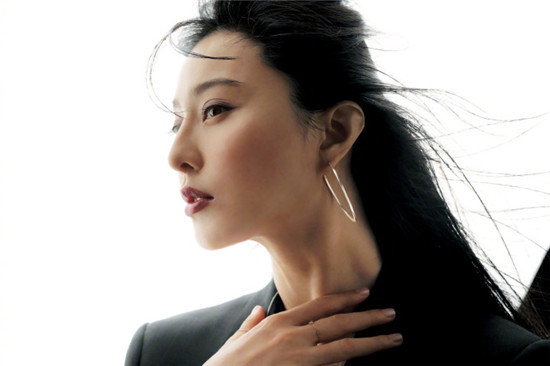 范冰冰|范冰冰用七字说出圈内女星的辛酸，为啥网友却告诫她别蹭热度？