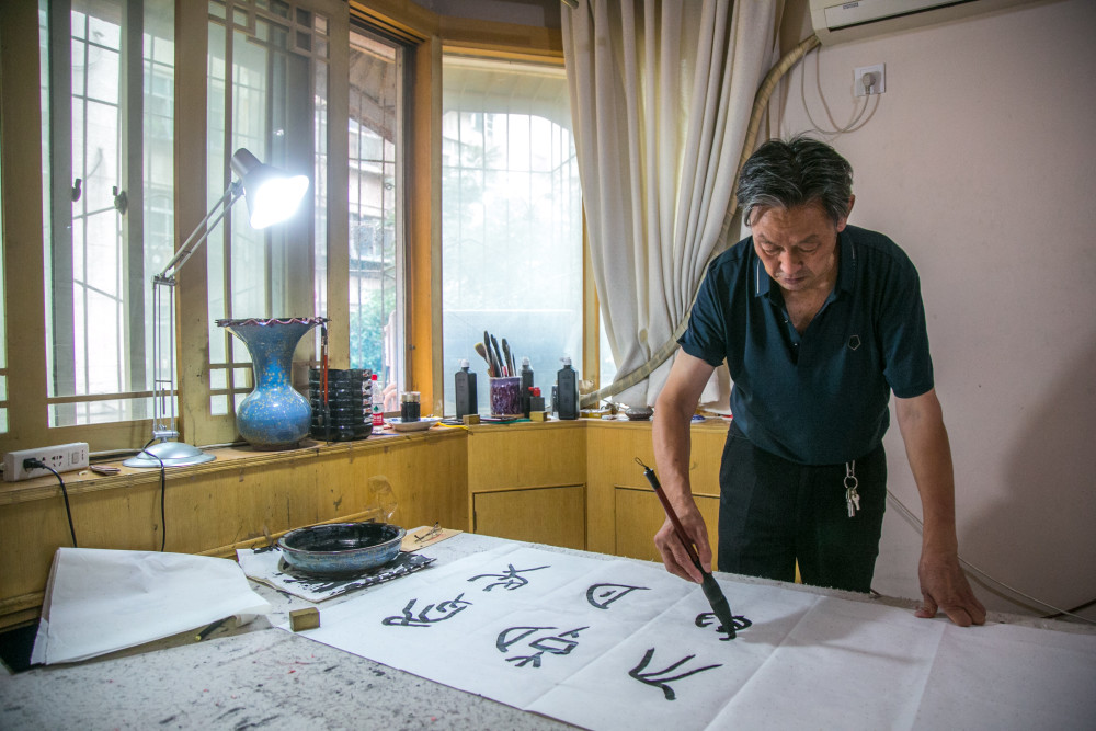 钧瓷|国内首创！年过六旬的他试验数千次，终于让钧瓷和甲骨文顺利“联姻”