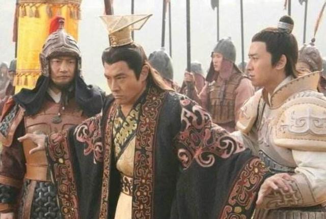 乌龟|河南村民钓到一只“乌龟”，背上插着4支箭，专家：这一竿值18亿