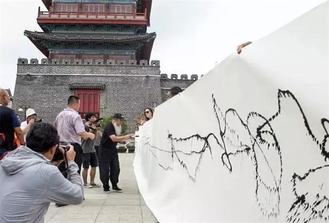 邵岩|邵岩“射墨成书”，是在戏弄大众吗？