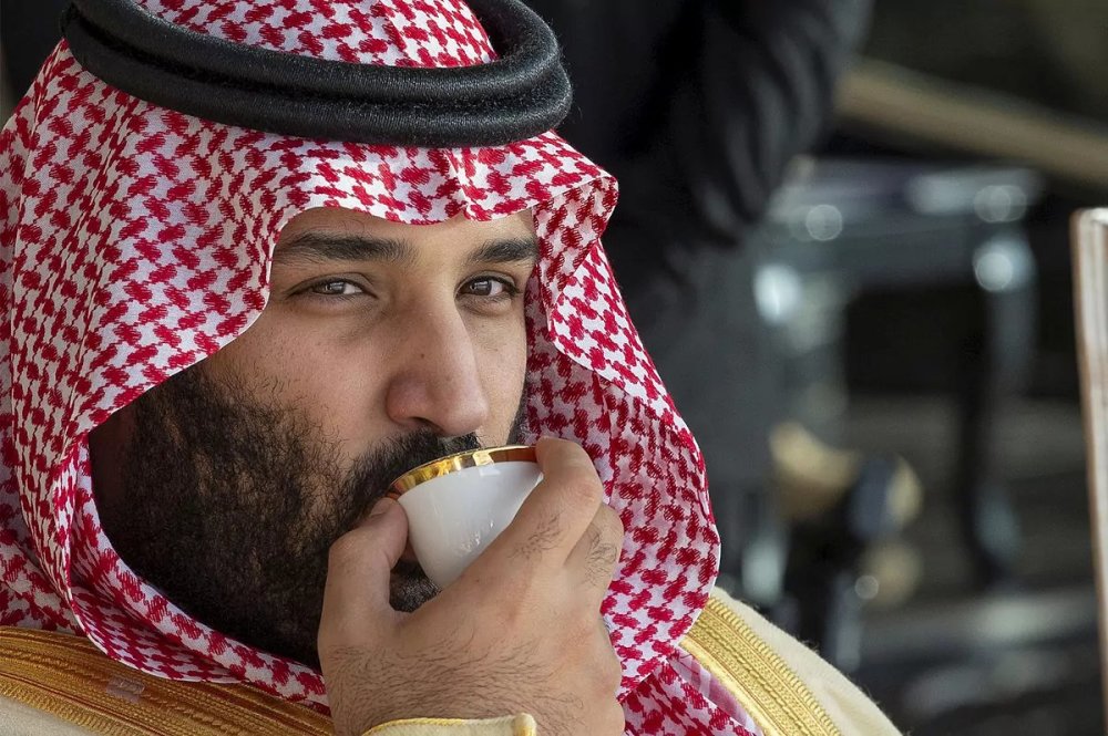 沙特_时政|沙特外逃官员被控挪用770亿巨款，曾花7万元采购一部手机