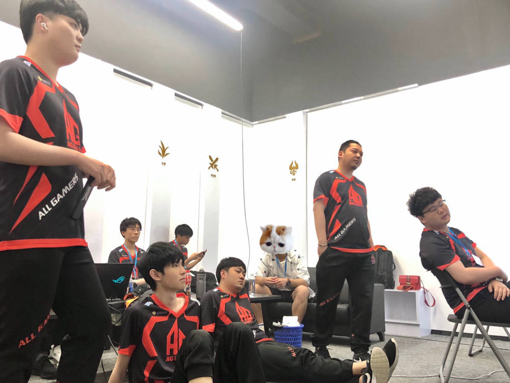 AG输给QGhappy，BP阵容成最大问题！该怎么解决？