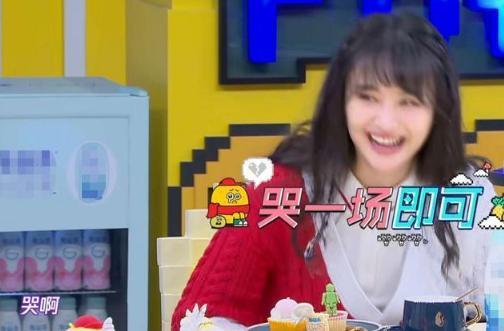 郑爽|郑爽再翻车？“假喝”遭杨迪当场揭穿太尴尬，综艺划水已不止一次