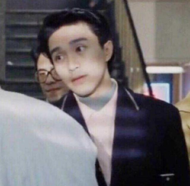 周星驰|周星驰是向华强捧火的，却没去向华强70大寿，反而频频现身刘德华演唱会？